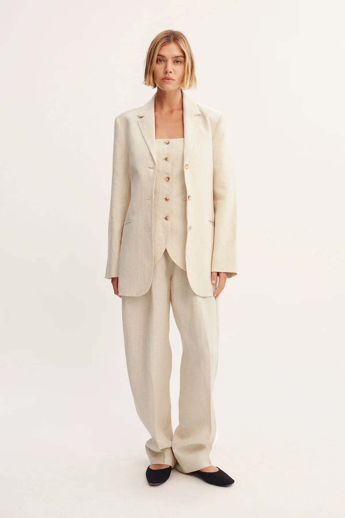 LEON BLAZER - Image 2