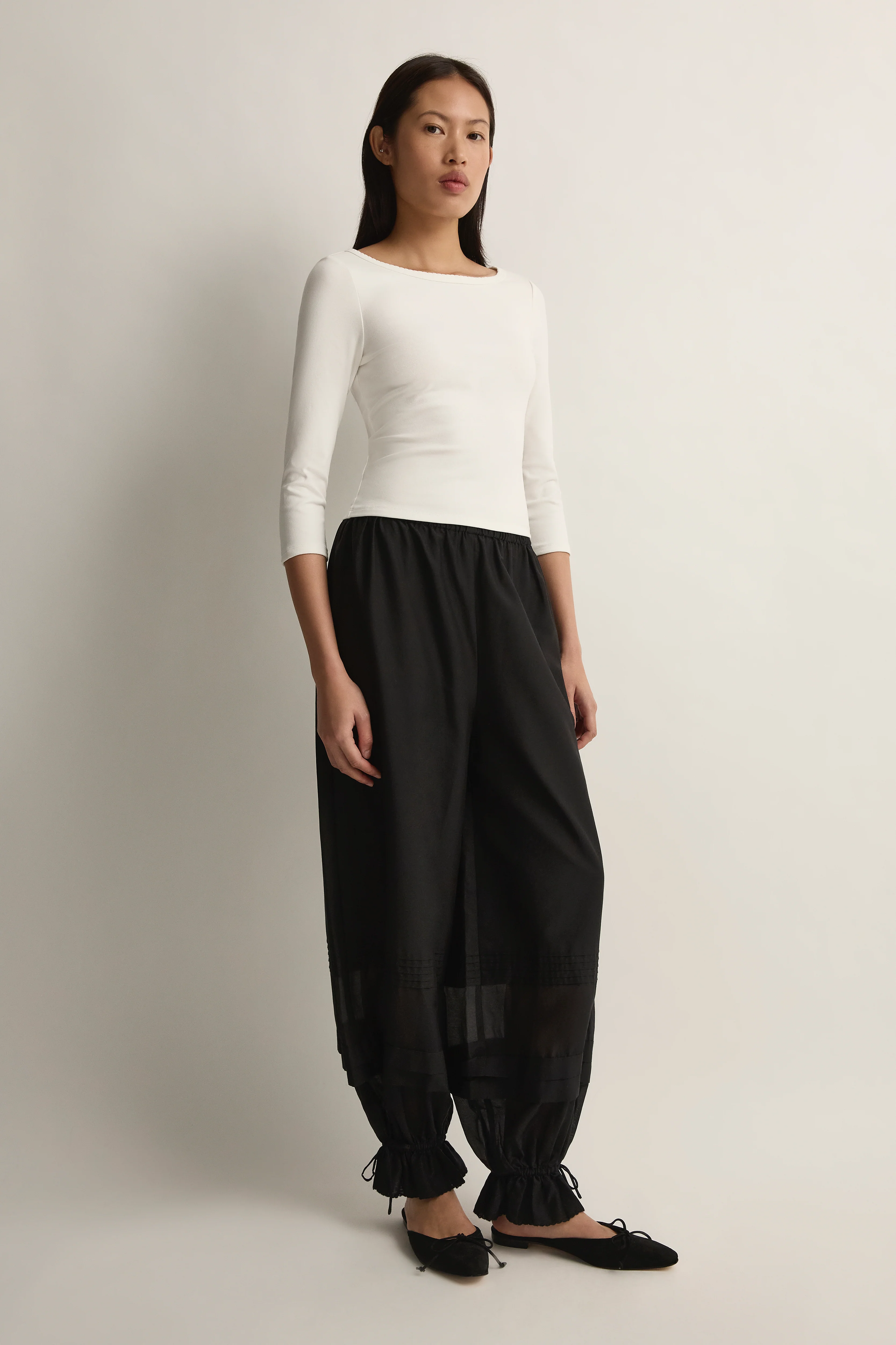 PEARL PANTS - Image 4